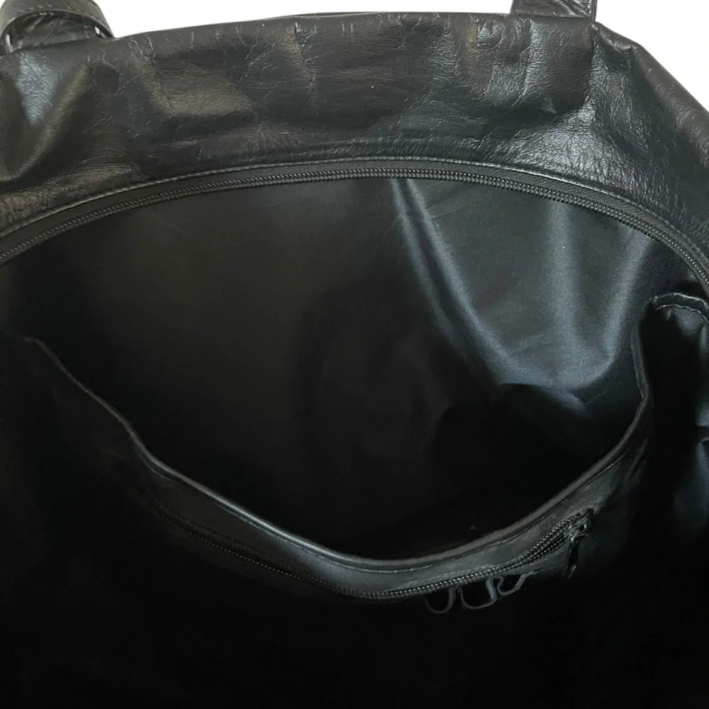 Tumi Black Leather Men's Travel Bag